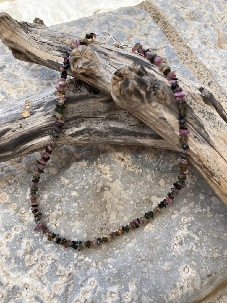 ixos_necklace
