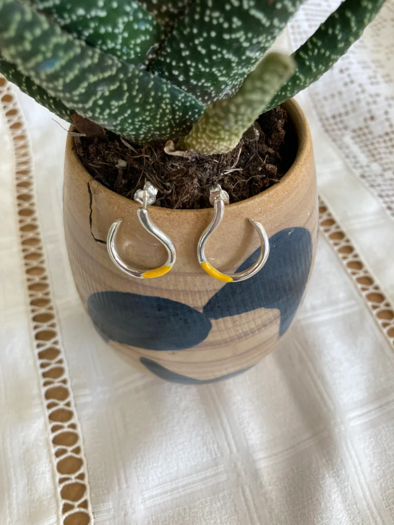 Ixos_earrings